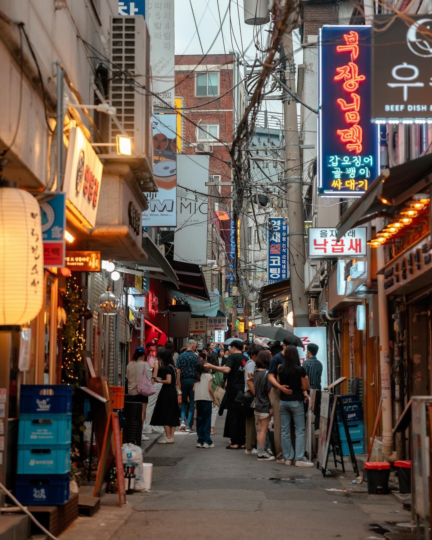 The Art of Seoul Alleys: Fragments of Local Flavor - 1